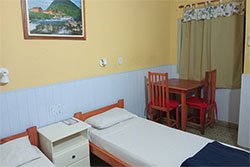 hotel embajador habitaciones
